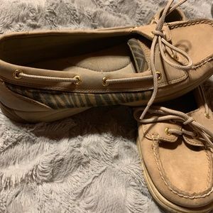 🛥 sperry boat shoes 🛥